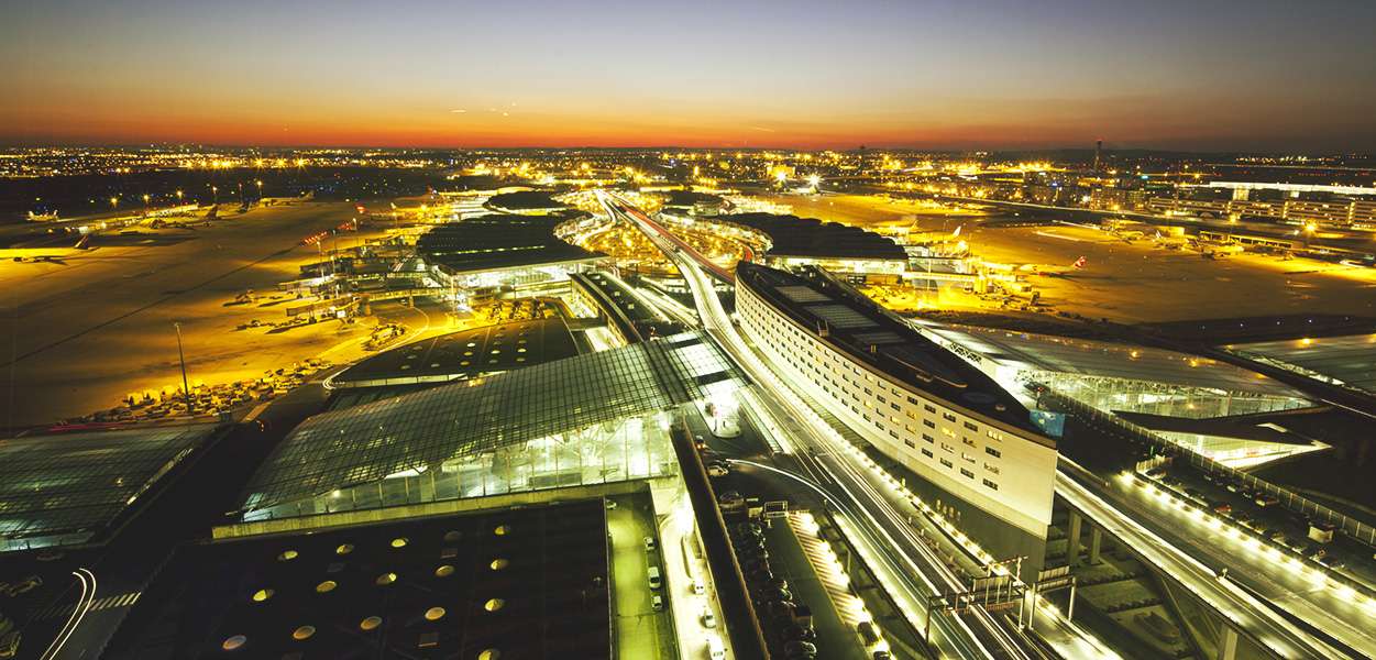 Trois aéroports complémentaires