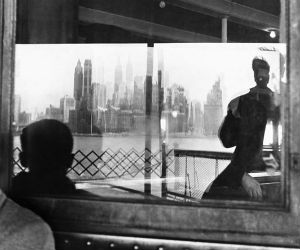 staten-island-ferry-new-york-1946-credit-photo-louis-faurer-estate-courtesy-deborah-bell-medium staten-island-ferry-new-york-1946-credit-photo-louis-faurer-estate-courtesy-deborah-bell-medium