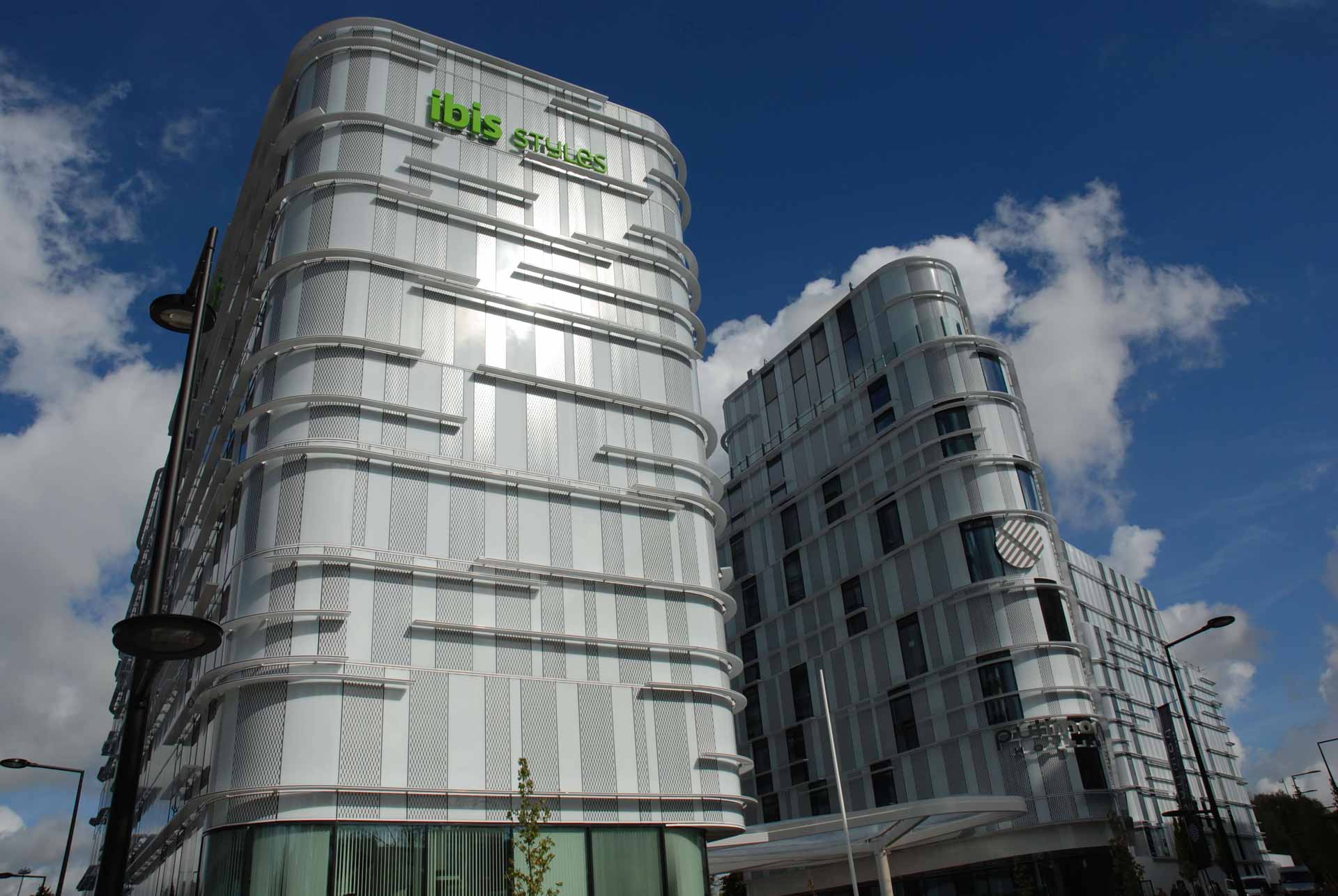 Hôtel Pullman & Ibis Styles - copyright Aéroports de Paris
